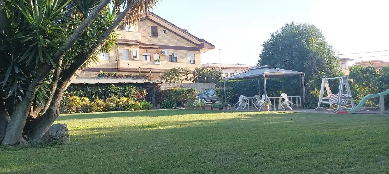 Garden Basement - Seminterrato Max 4 Ospiti - Fiumicino Vicino Aeroporto E Fiera Apartment Italy
