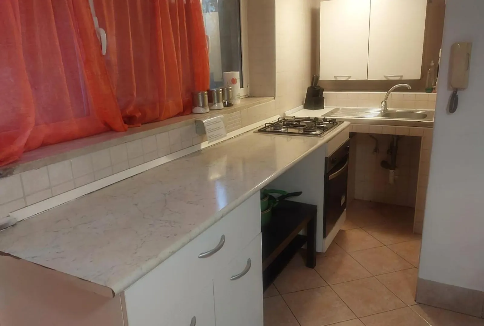 Appartamento Bilocale in seminterrato 4 posti letto Fiumicino